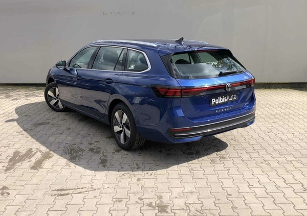 Volkswagen Passat cena 191070 przebieg: 8, rok produkcji 2024 z Olsztyn małe 277